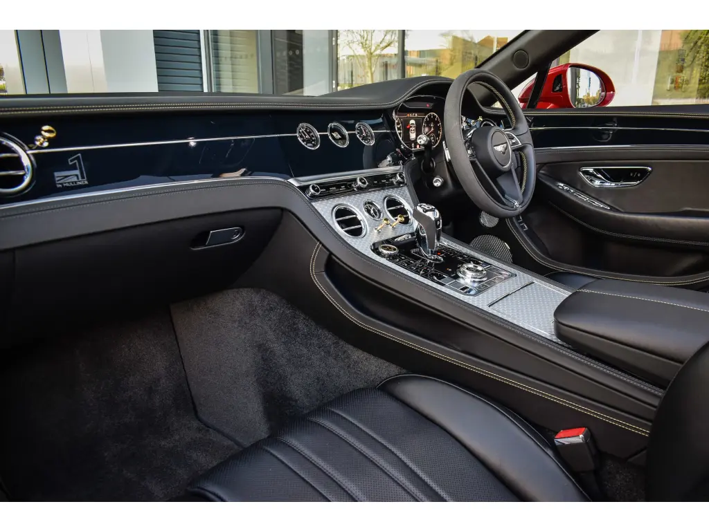 Image for 2020 Continental GTC Mulliner W12 at position 2