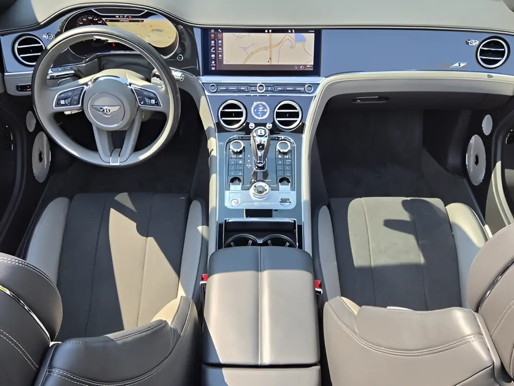 Image for 2023 Continental GTC S V8 at position 4