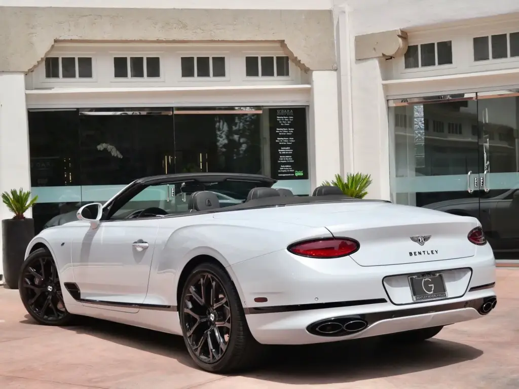 Image for 2023 Continental GTC S V8 at position 3