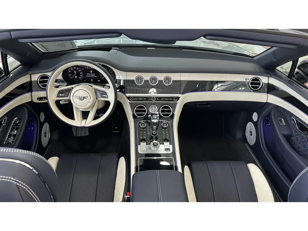 Image for 2024 Continental GTC S V8 at position 4