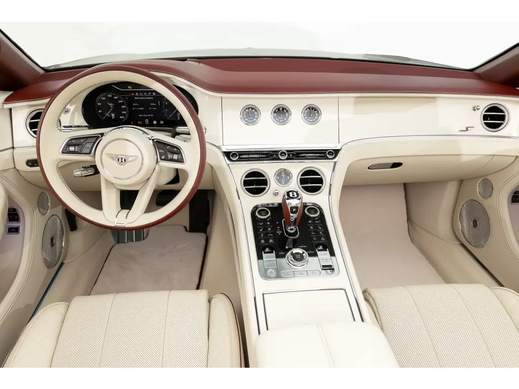 Image for 2024 Continental GTC S V8 at position 4