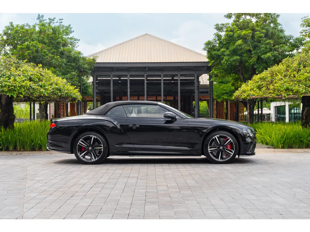 Image for 2024 Continental GTC S V8 at position 5