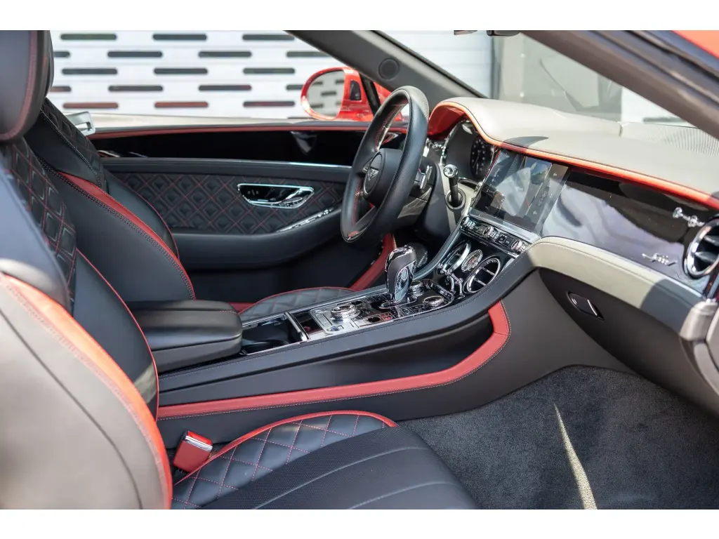 Image for 2022 Continental GTC Speed W12 at position 2
