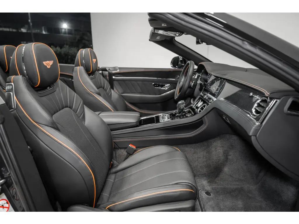 Image for 2024 Continental GTC V8 Edition 8 at position 2