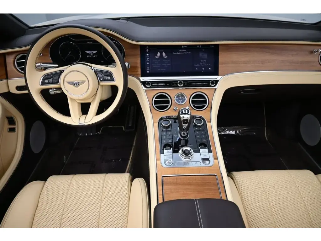 Image for 2024 Continental GTC V8 Edition 8 at position 4