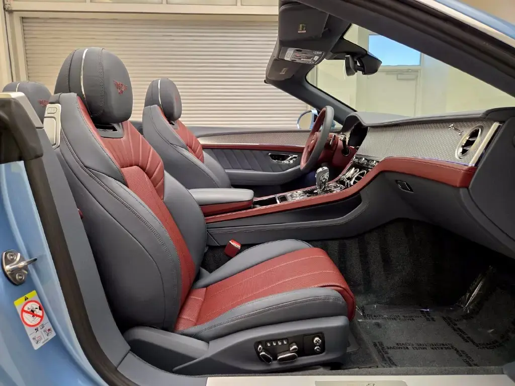 Image for 2024 Continental GTC V8 Edition 8 at position 2