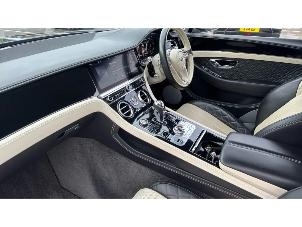 Image for 2020 Continental GTC V8 at position 2