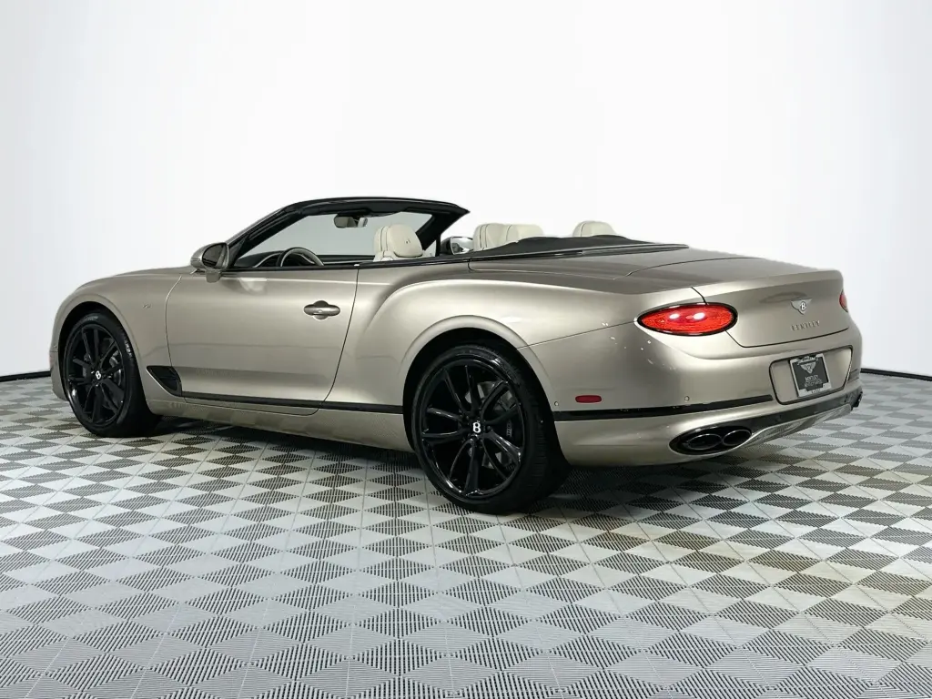 Image for 2021 Continental GTC V8 at position 3