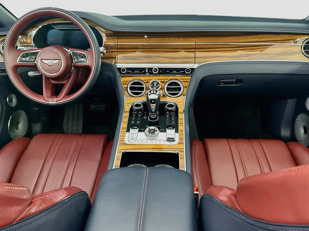 Image for 2022 Continental GTC V8 at position 4