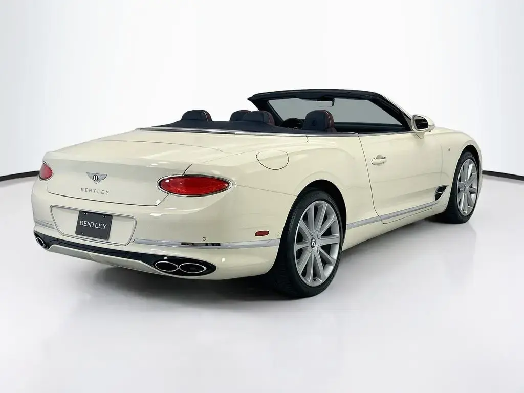 Image for 2022 Continental GTC V8 at position 3