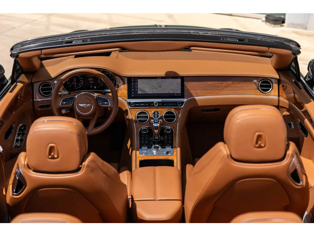 Image for 2022 Continental GTC V8 at position 4