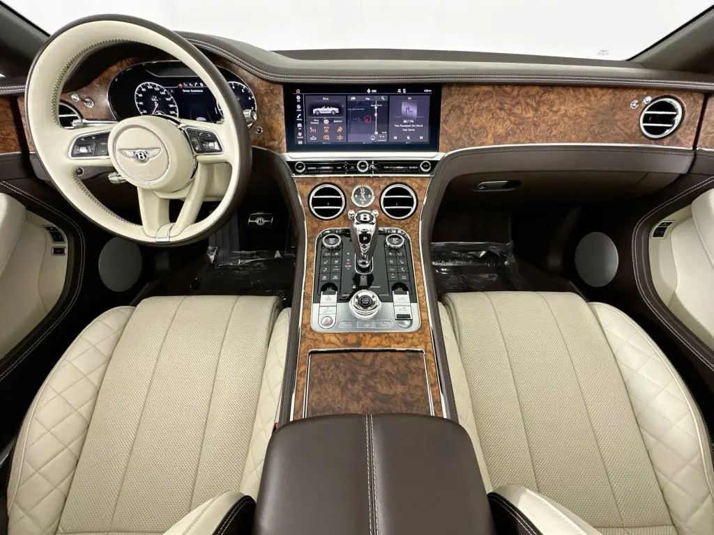 Image for 2022 Continental GTC V8 at position 4