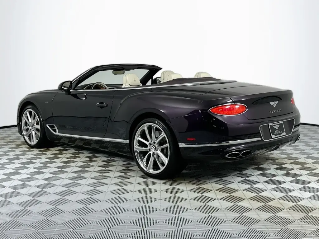 Image for 2022 Continental GTC V8 at position 3