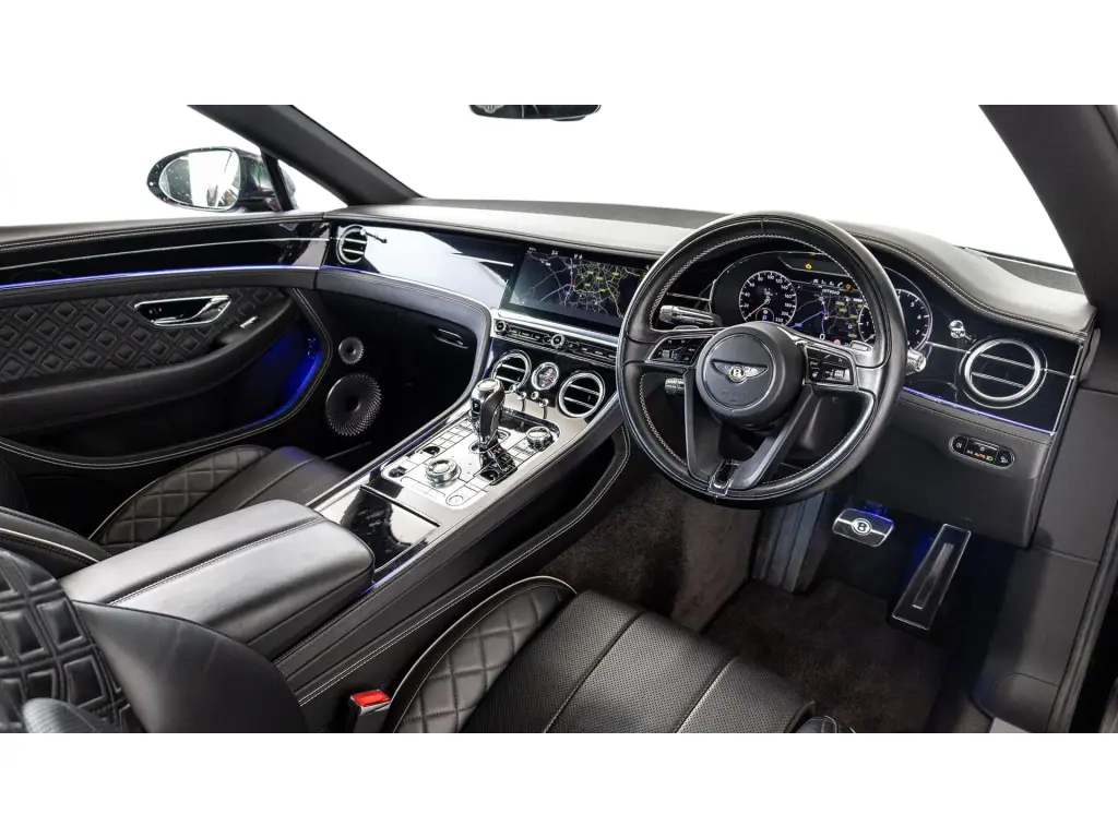 Image for 2019 Continental GTC W12 at position 4