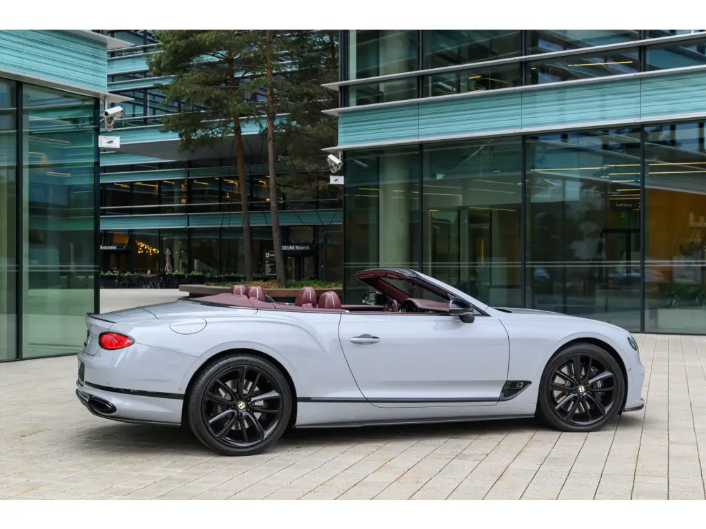 Image for 2019 Continental GTC W12 at position 5
