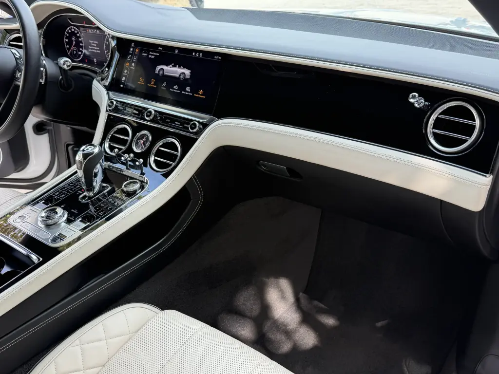 Image for 2020 Continental GTC W12 at position 2