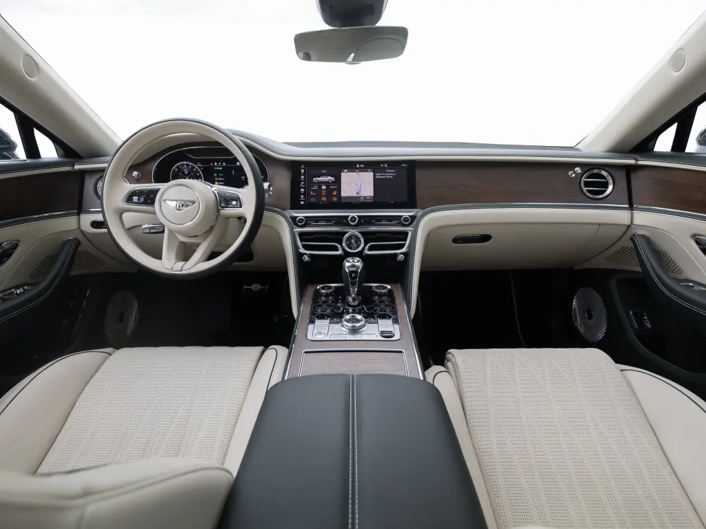 Image for 2022 Flying Spur V6 Hybrid at position 4