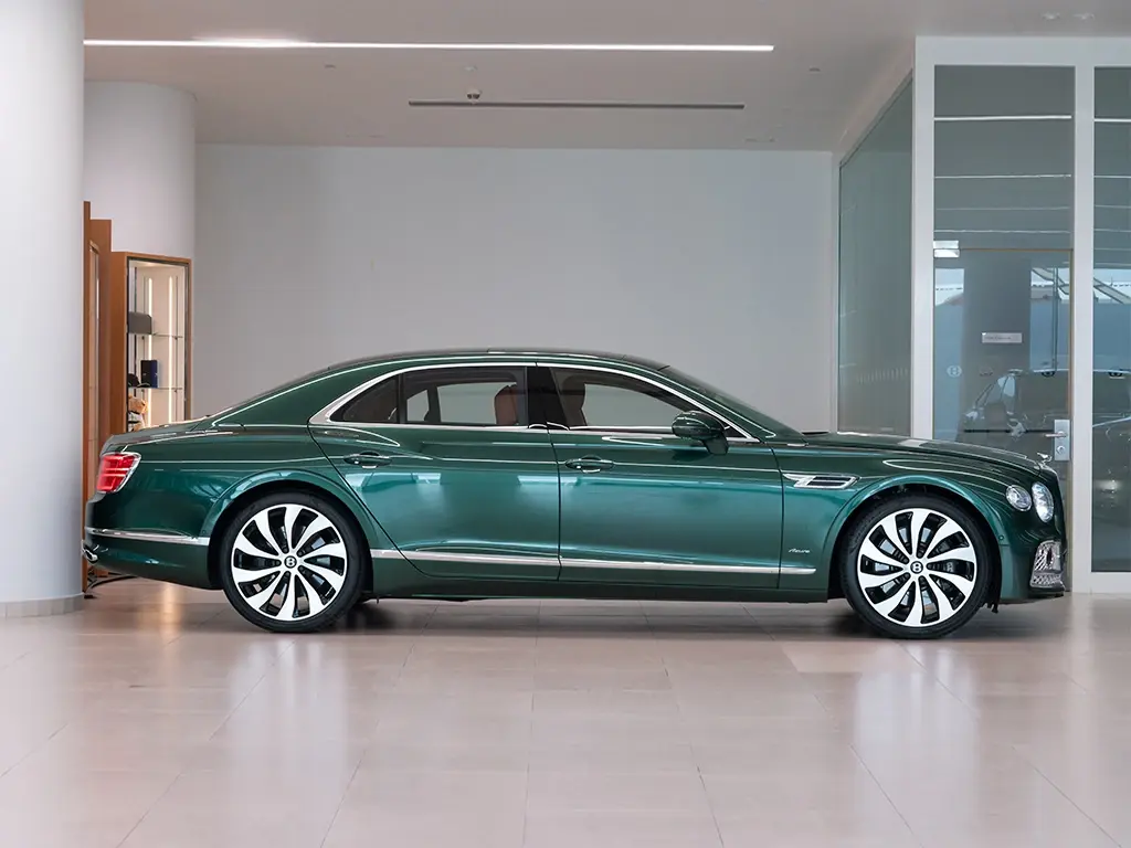 Image for 2023 Flying Spur Azure V6 Hybrid at position 5