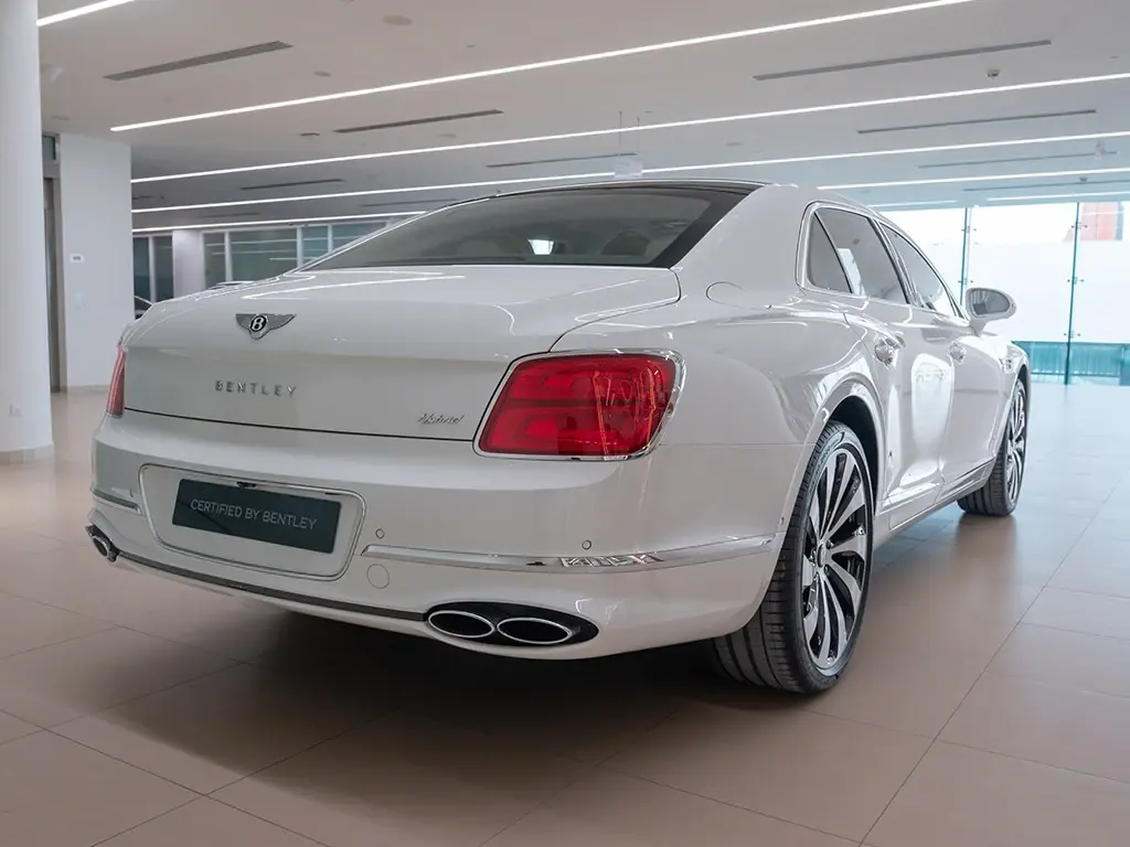 Image for 2023 Flying Spur Azure V6 Hybrid at position 3