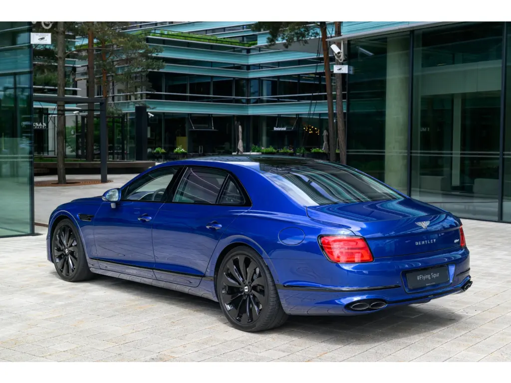 Image for 2023 Flying Spur Azure V6 Hybrid at position 3