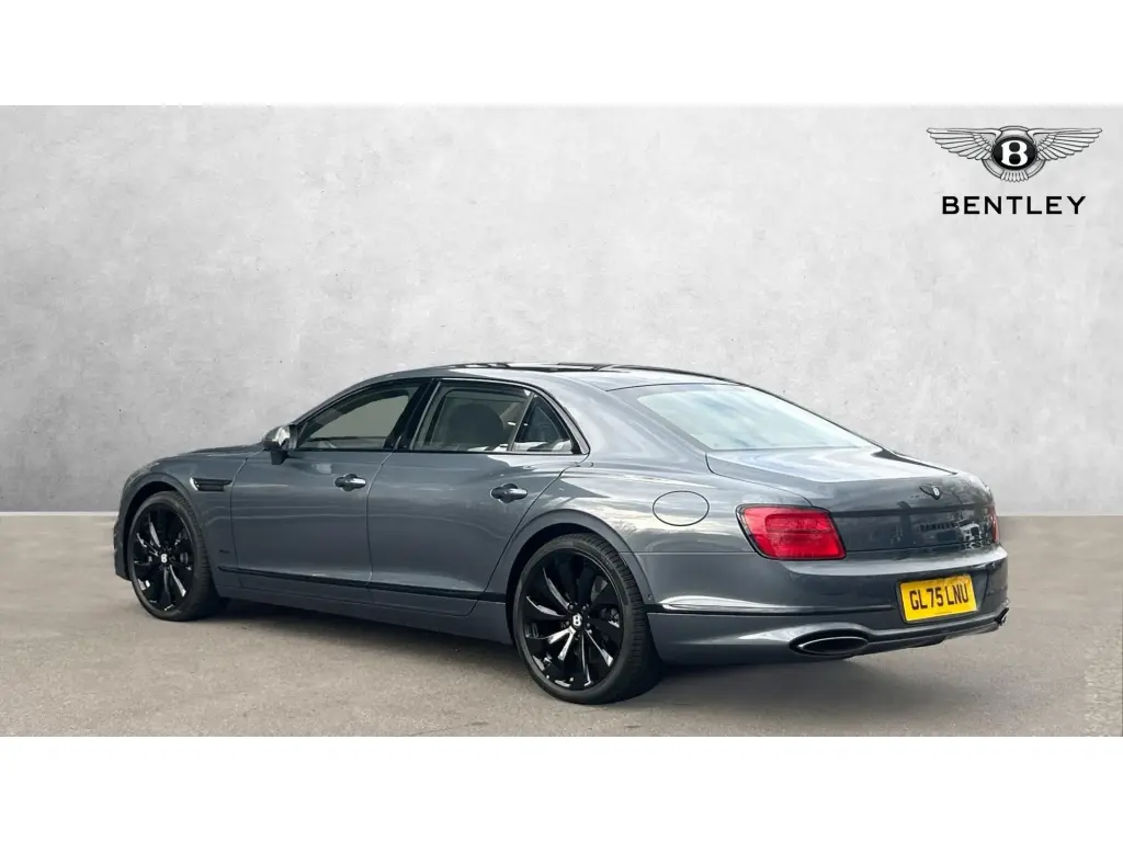 Image for 2026 Flying Spur Azure V8 Hybrid at position 3