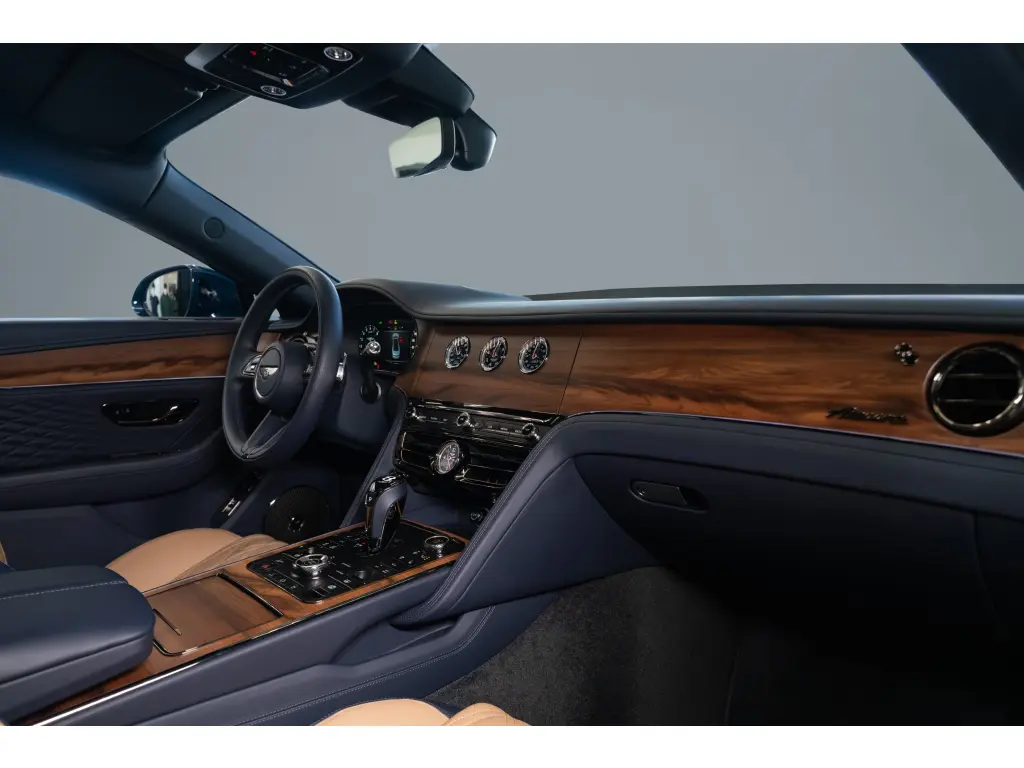 Image for 2026 Flying Spur Azure V8 Hybrid at position 2