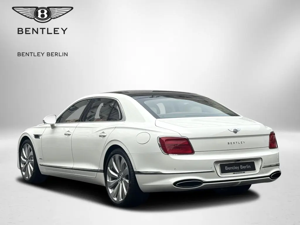 Image for 2026 Flying Spur Azure V8 Hybrid at position 3