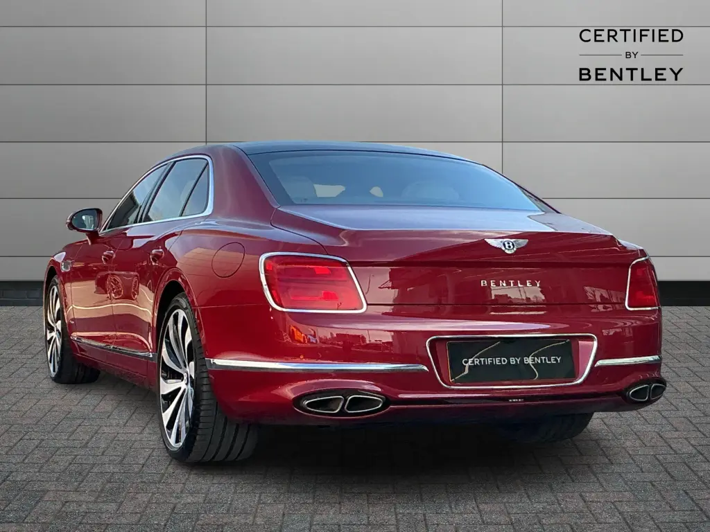 Image for 2026 Flying Spur Azure V8 Hybrid at position 3
