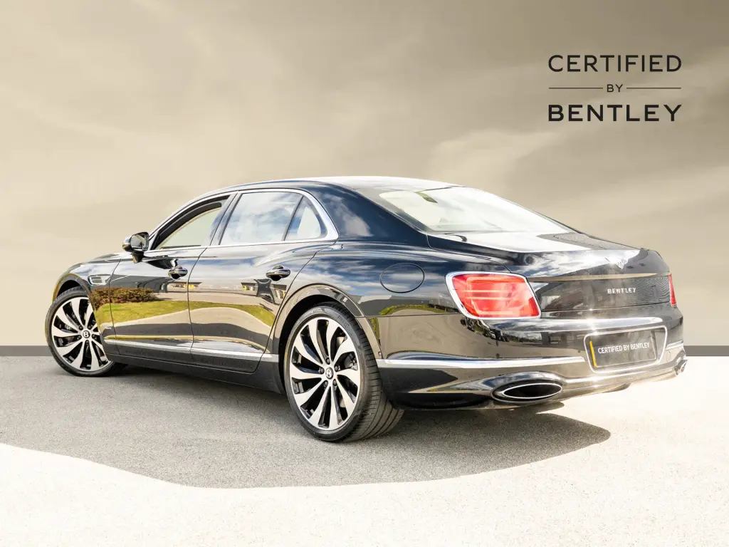 Image for 2026 Flying Spur Azure V8 Hybrid at position 3