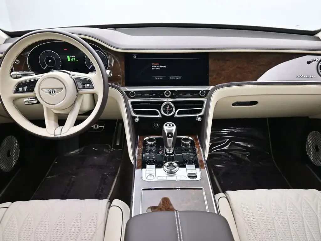 Image for 2026 Flying Spur Azure V8 Hybrid at position 4