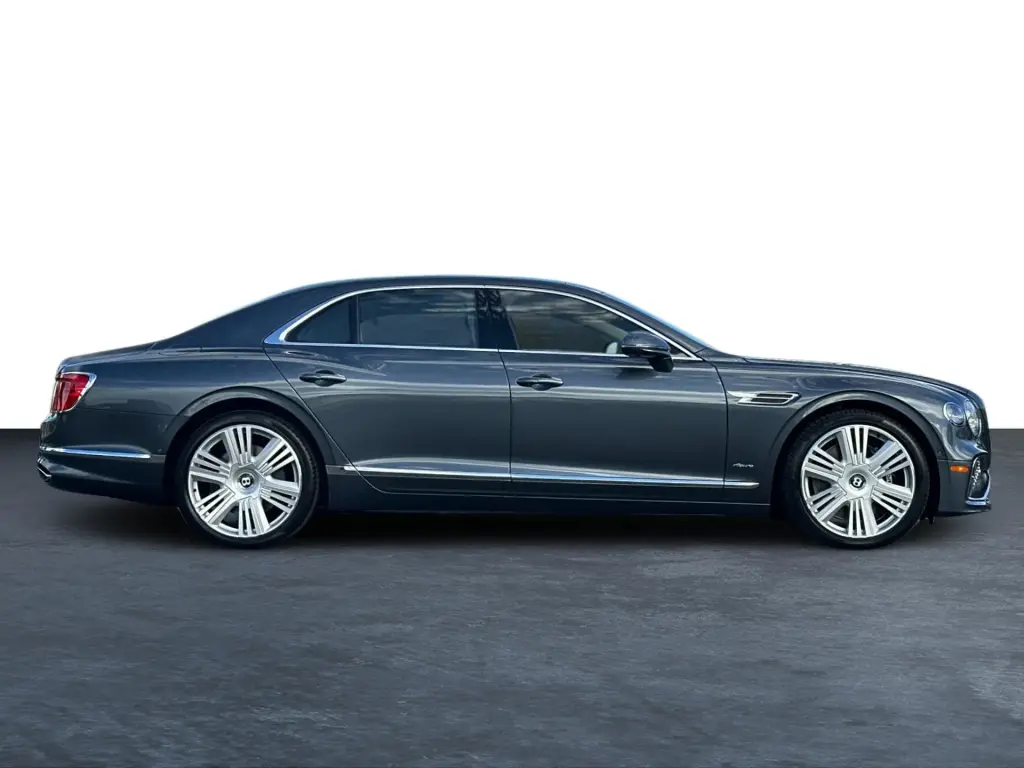 Image for 2026 Flying Spur Azure V8 Hybrid at position 5