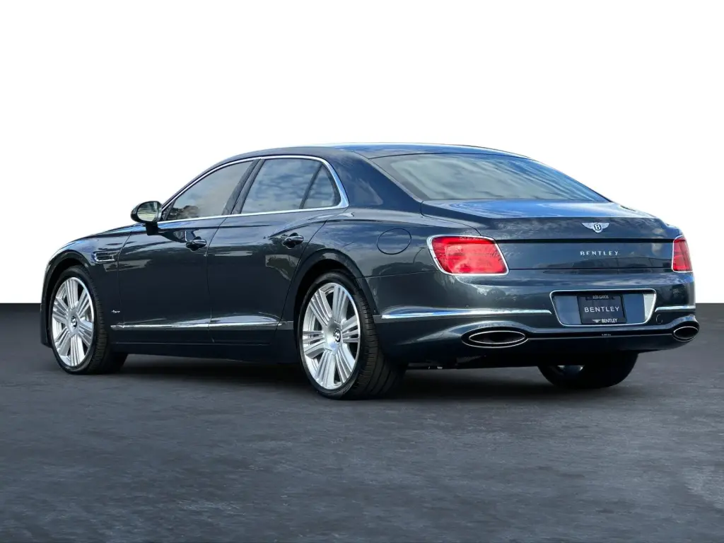 Image for 2026 Flying Spur Azure V8 Hybrid at position 3