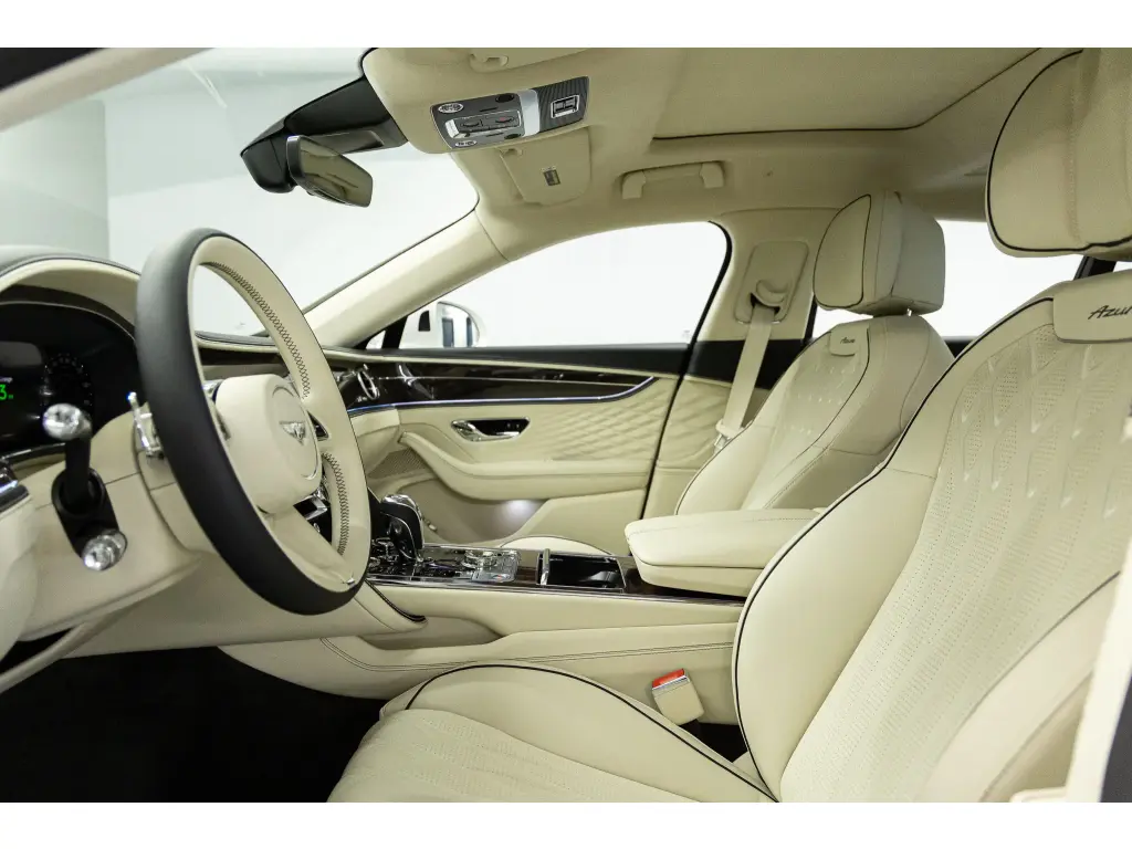Image for 2026 Flying Spur Azure V8 Hybrid at position 2