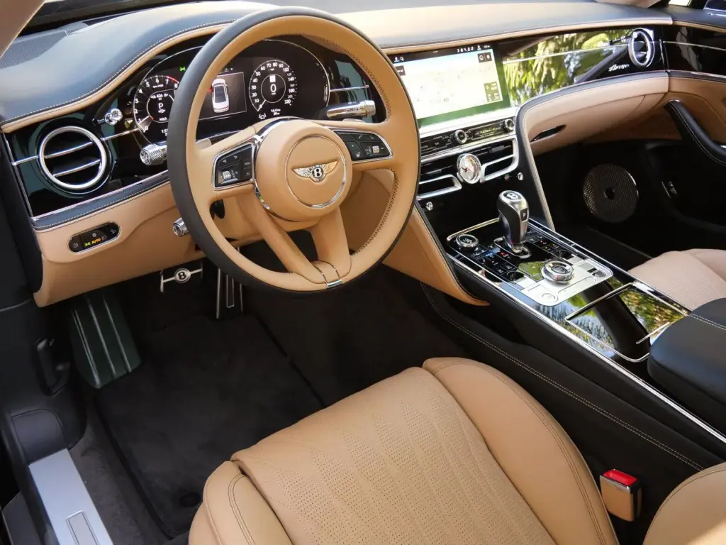 Image for 2026 Flying Spur Azure V8 Hybrid at position 2