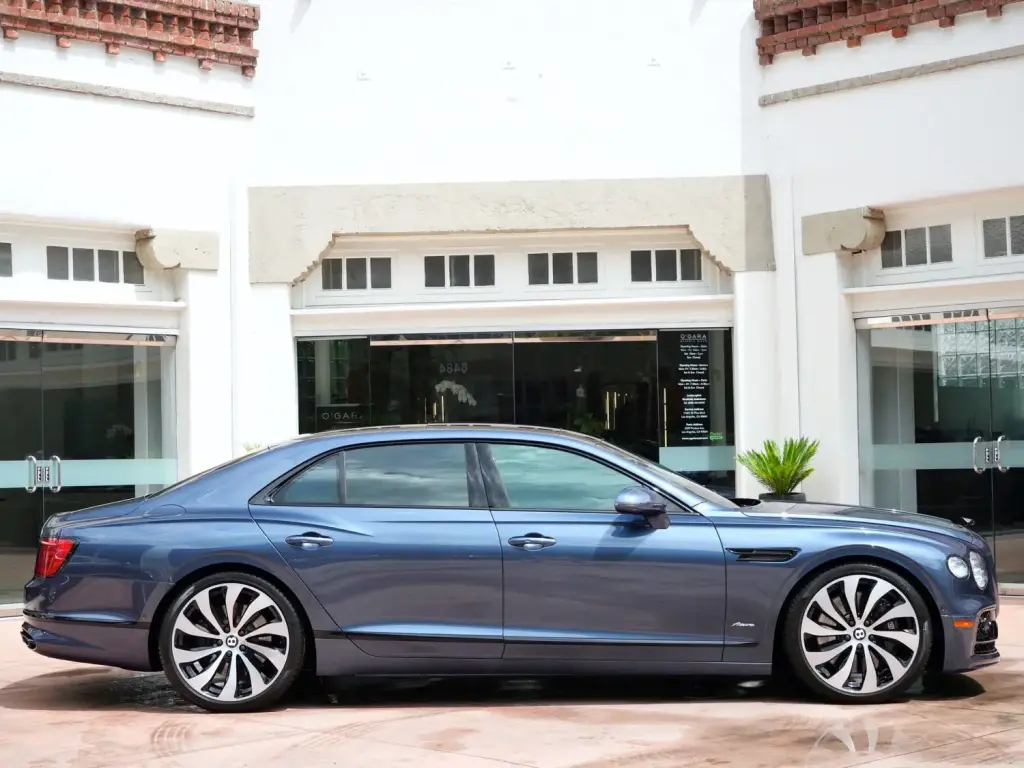 Image for 2023 Flying Spur Azure V8 at position 5