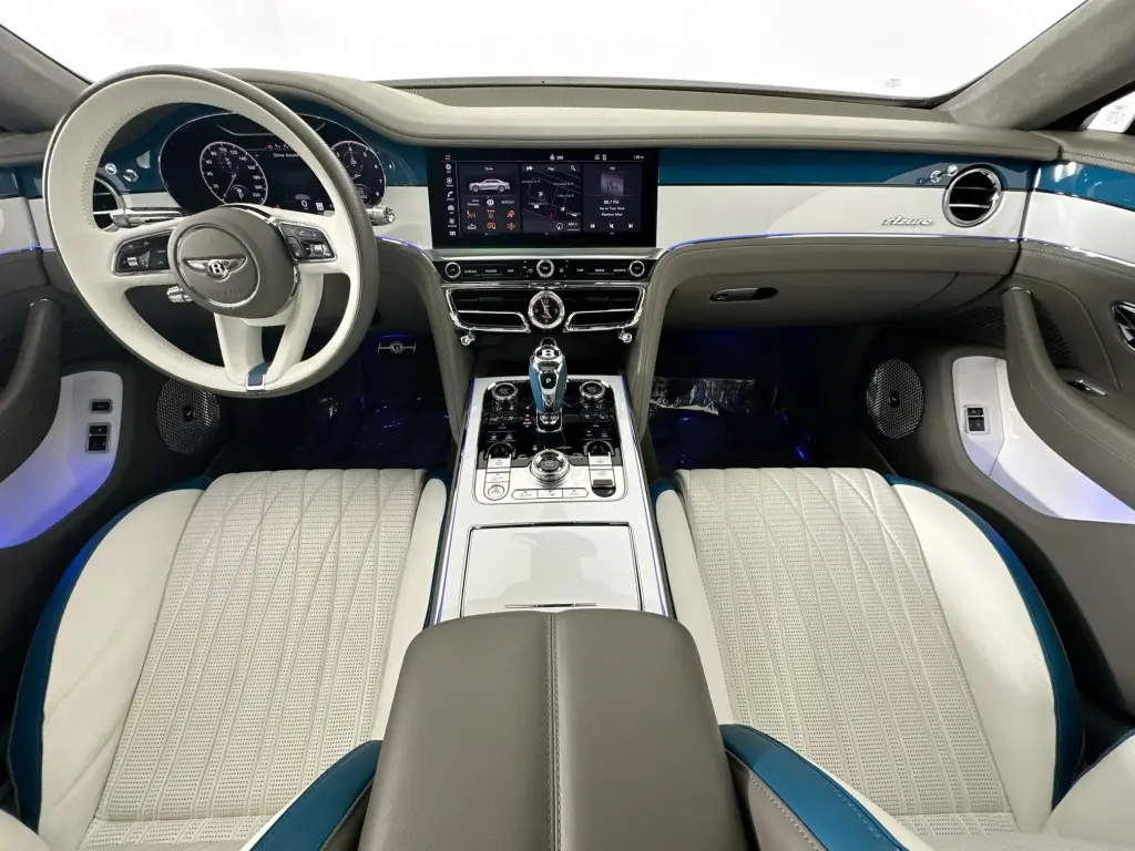 Image for 2023 Flying Spur Azure V8 at position 4