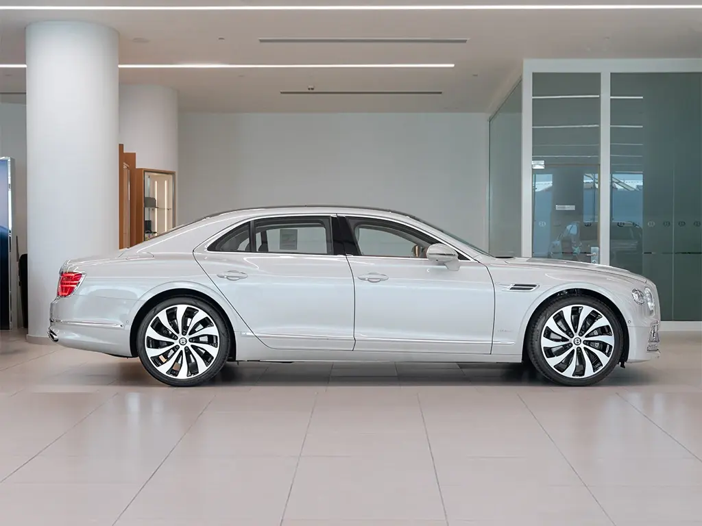 Image for 2024 Flying Spur Azure V8 at position 5