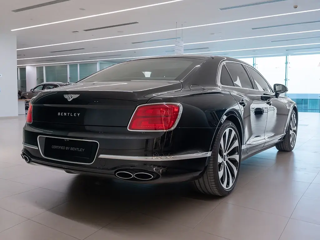 Image for 2024 Flying Spur Azure V8 at position 3