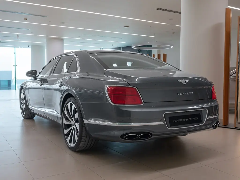 Image for 2024 Flying Spur Azure V8 at position 3