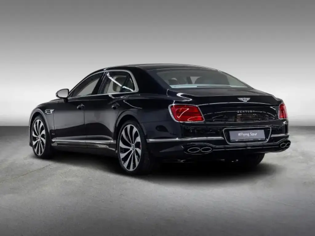 2024 Flying Spur Azure V8 vehicle image