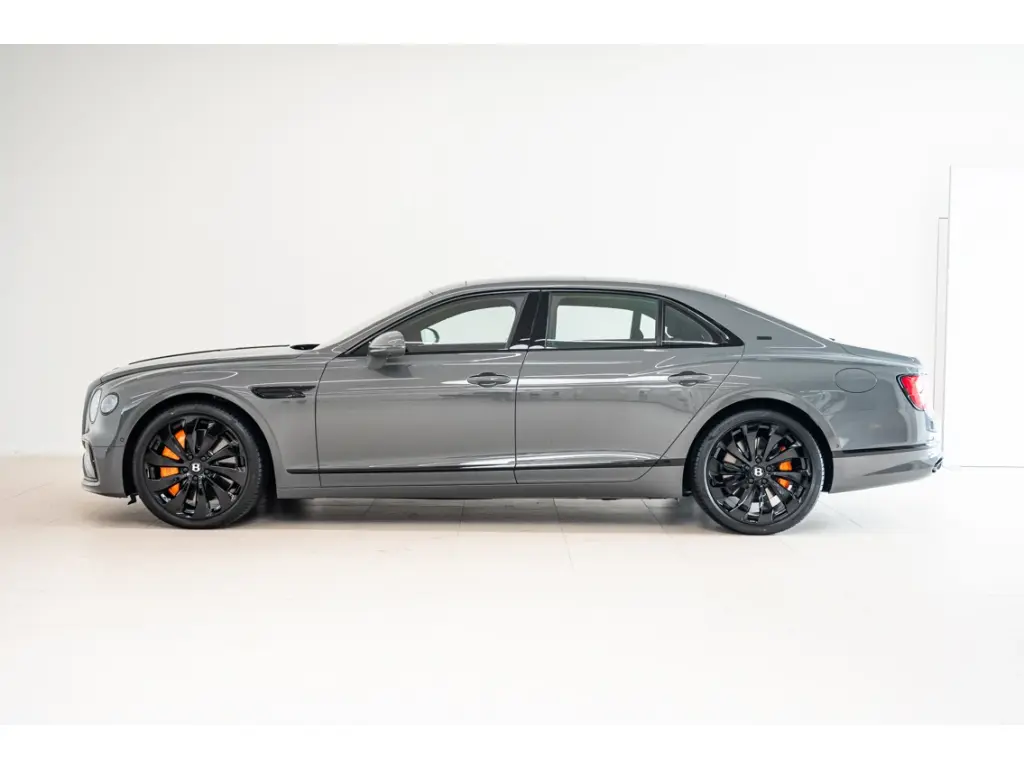Image for 2025 Flying Spur Black Edition V8 Hybrid at position 5
