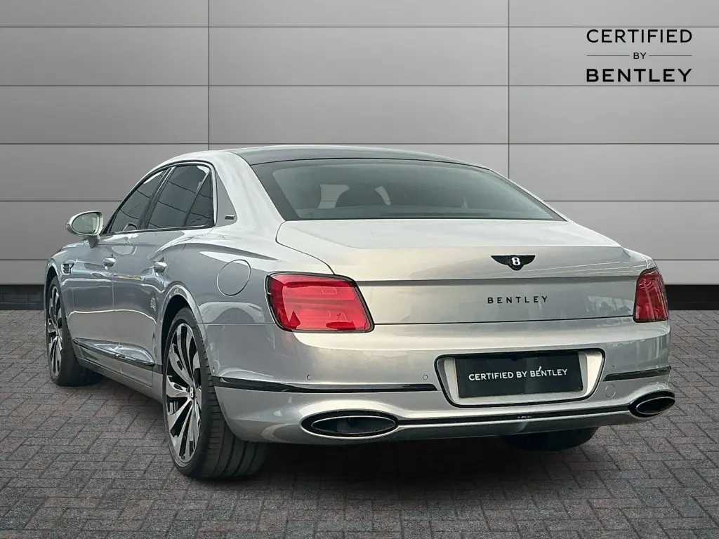 Image for 2025 Flying Spur Black Edition V8 Hybrid at position 3