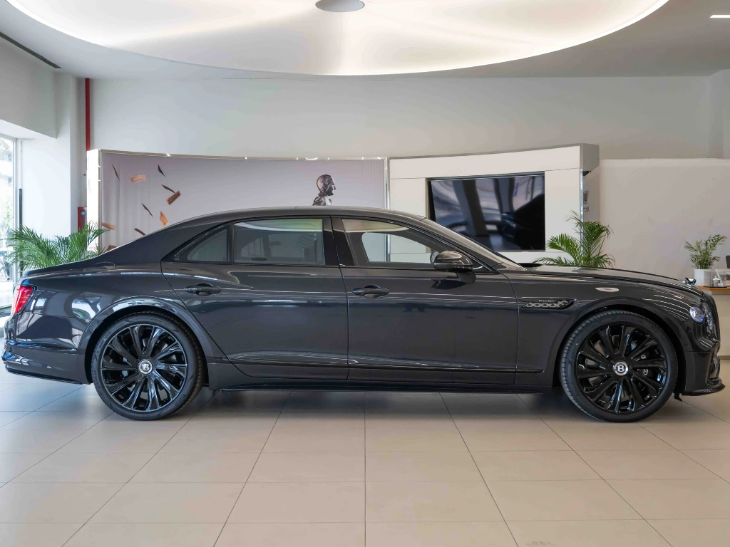 Image for 2025 Flying Spur Mulliner V8 Hybrid at position 5