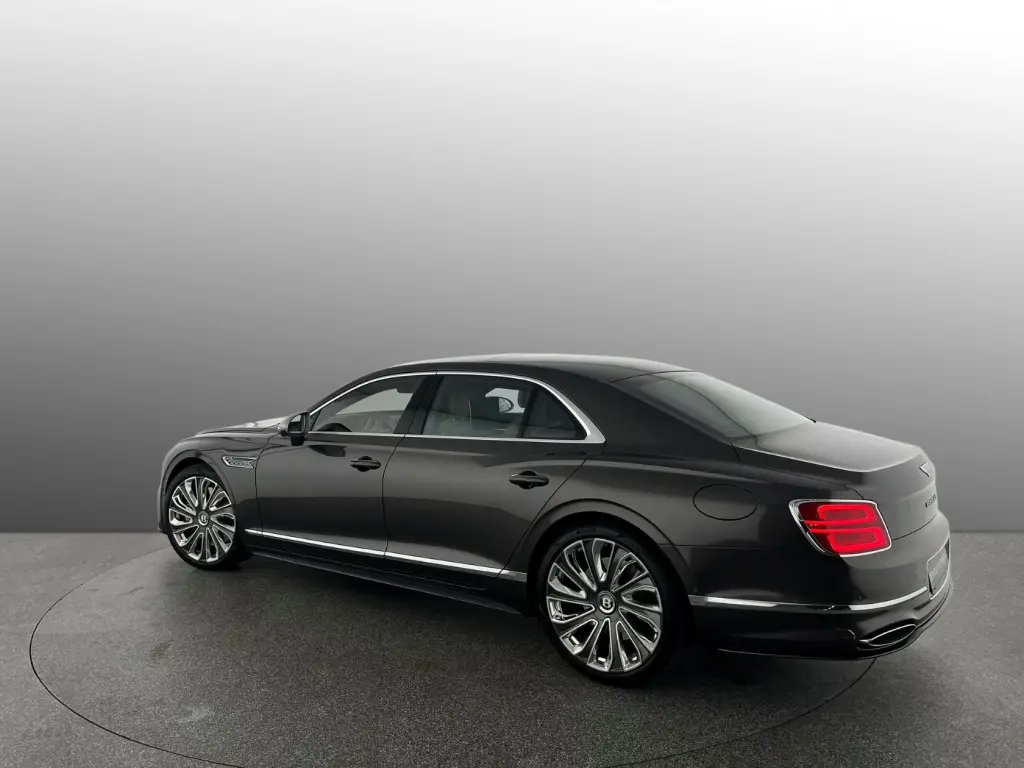 Image for 2025 Flying Spur Mulliner V8 Hybrid at position 3