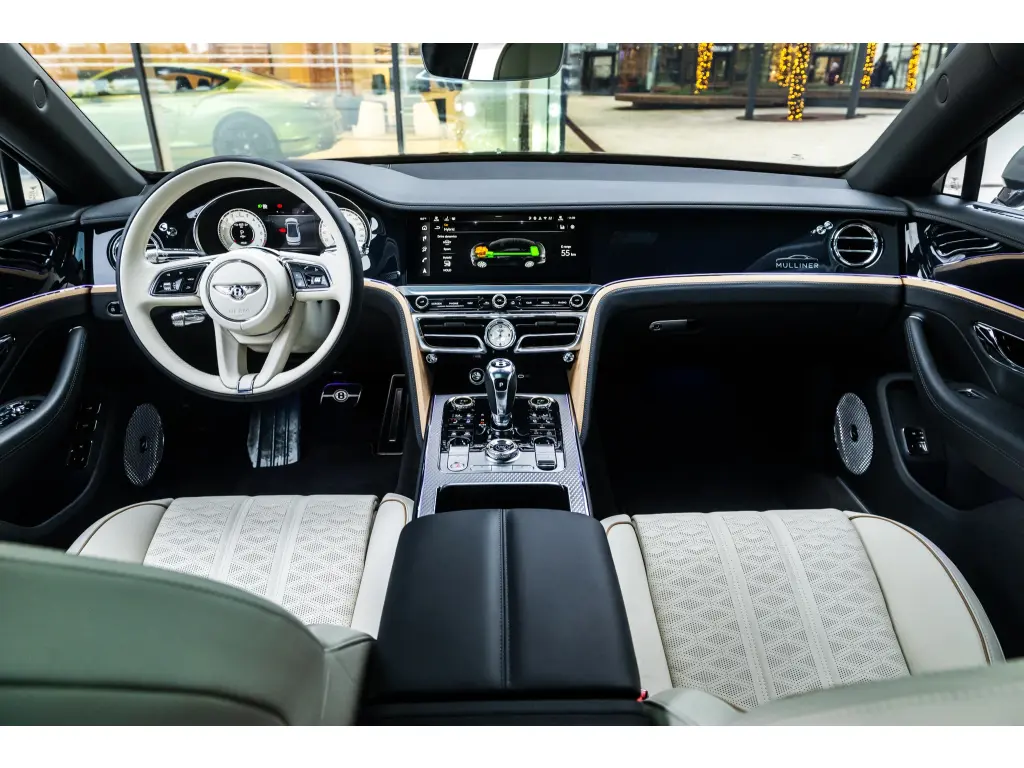 Image for 2025 Flying Spur Mulliner V8 Hybrid at position 4