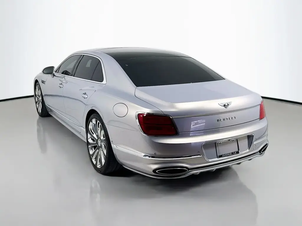 Image for 2025 Flying Spur Mulliner V8 Hybrid at position 3