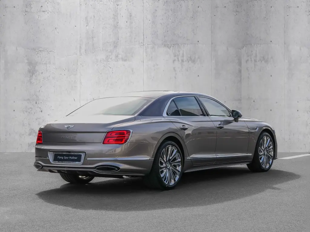 Image for 2026 Flying Spur Mulliner V8 Hybrid at position 3