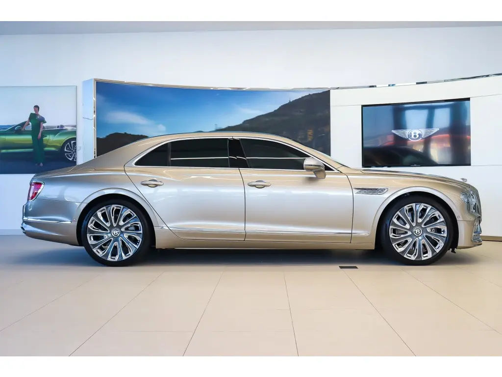 Image for 2024 Flying Spur Mulliner W12 at position 5