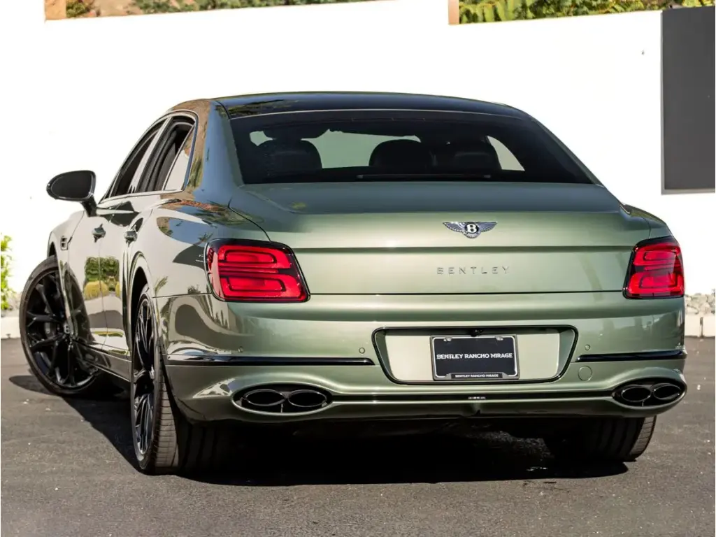 Image for 2023 Flying Spur S V8 at position 3