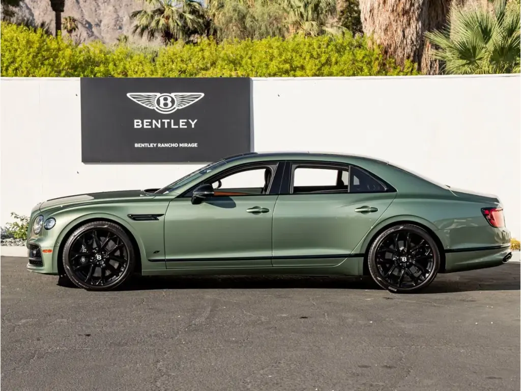Image for 2023 Flying Spur S V8 at position 5